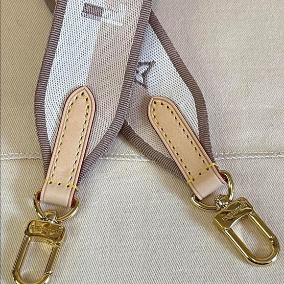 💯 % authentic Louis Vuitton Strap only - Picture 1 of 14